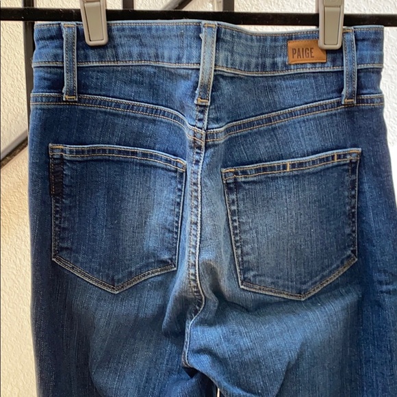 High rise stretchy medium wash Paige jeans - Picture 3 of 3